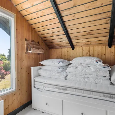 2 Bedroom Lovely In Melby