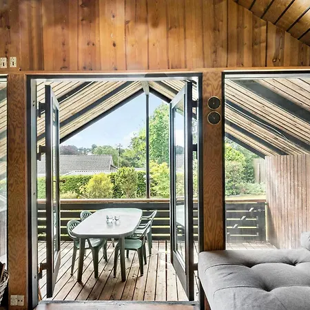 2 Bedroom Lovely In Сasa de vacaciones