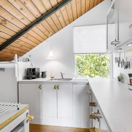 2 Bedroom Lovely In * Melby