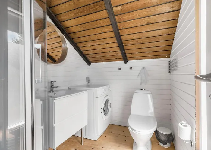 Сasa de vacaciones 2 Bedroom Lovely In *