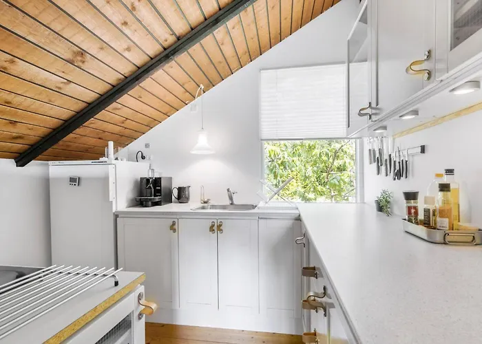 2 Bedroom Lovely In * Melby